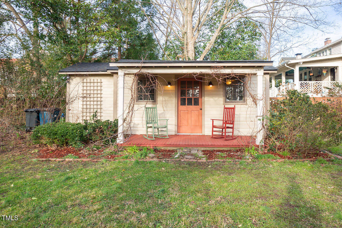 1017 W Markham Avenue