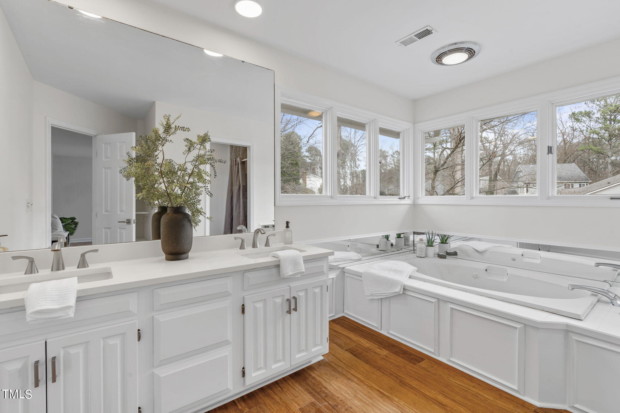 313 King George Loop