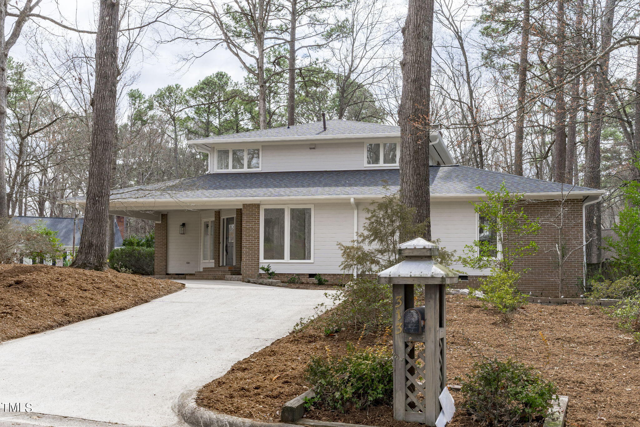 313 King George Loop