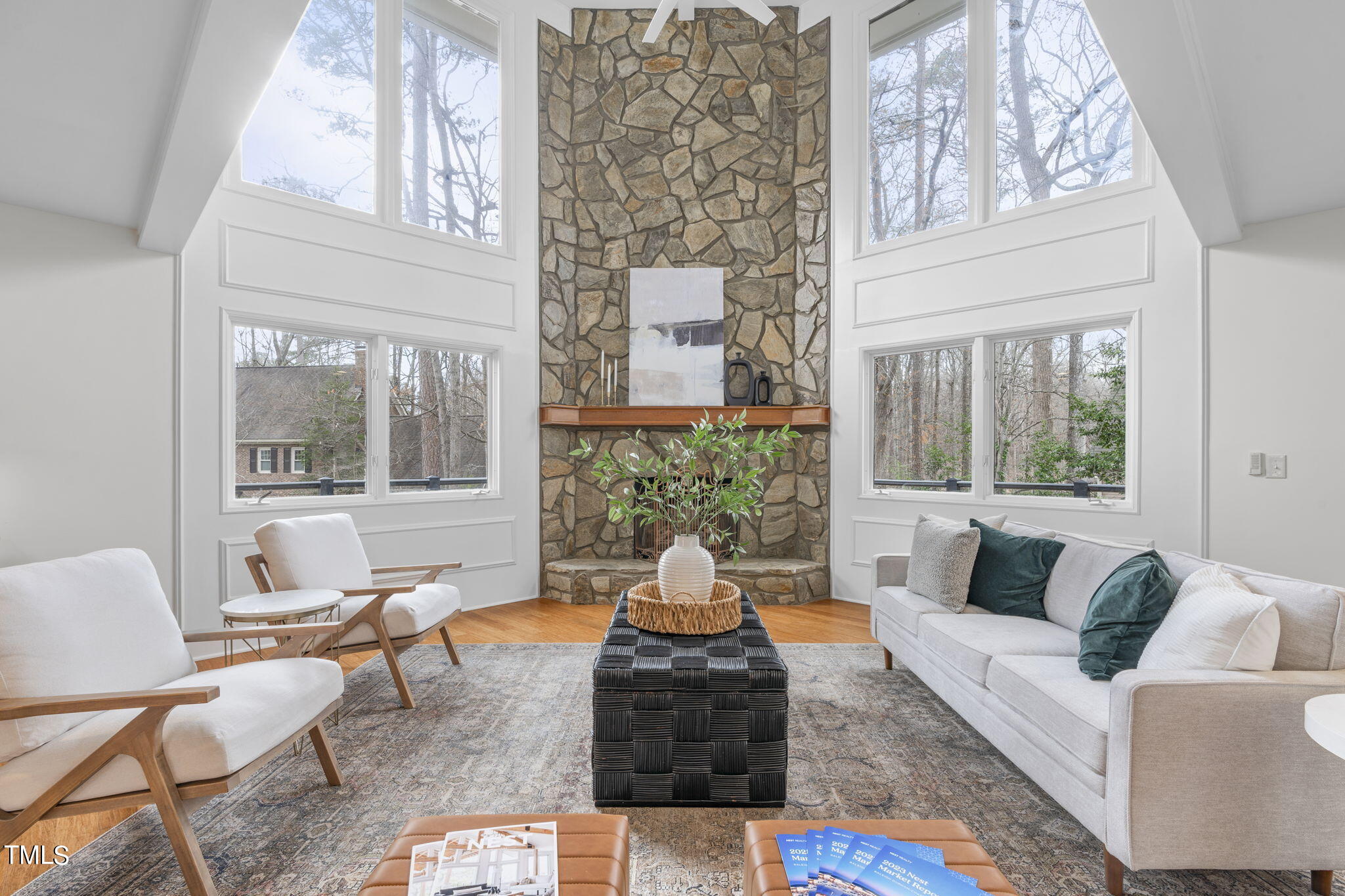313 King George Loop