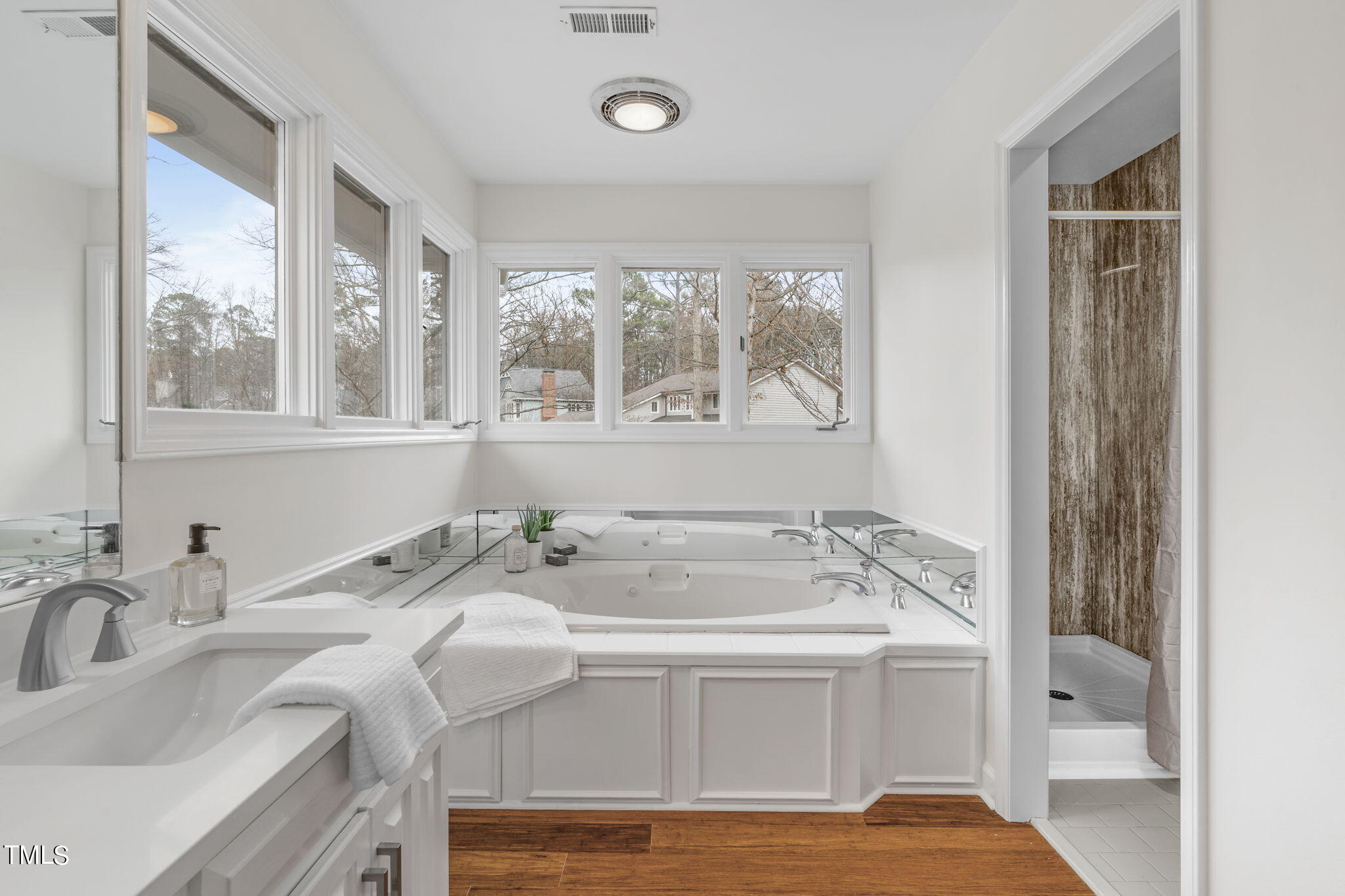 313 King George Loop