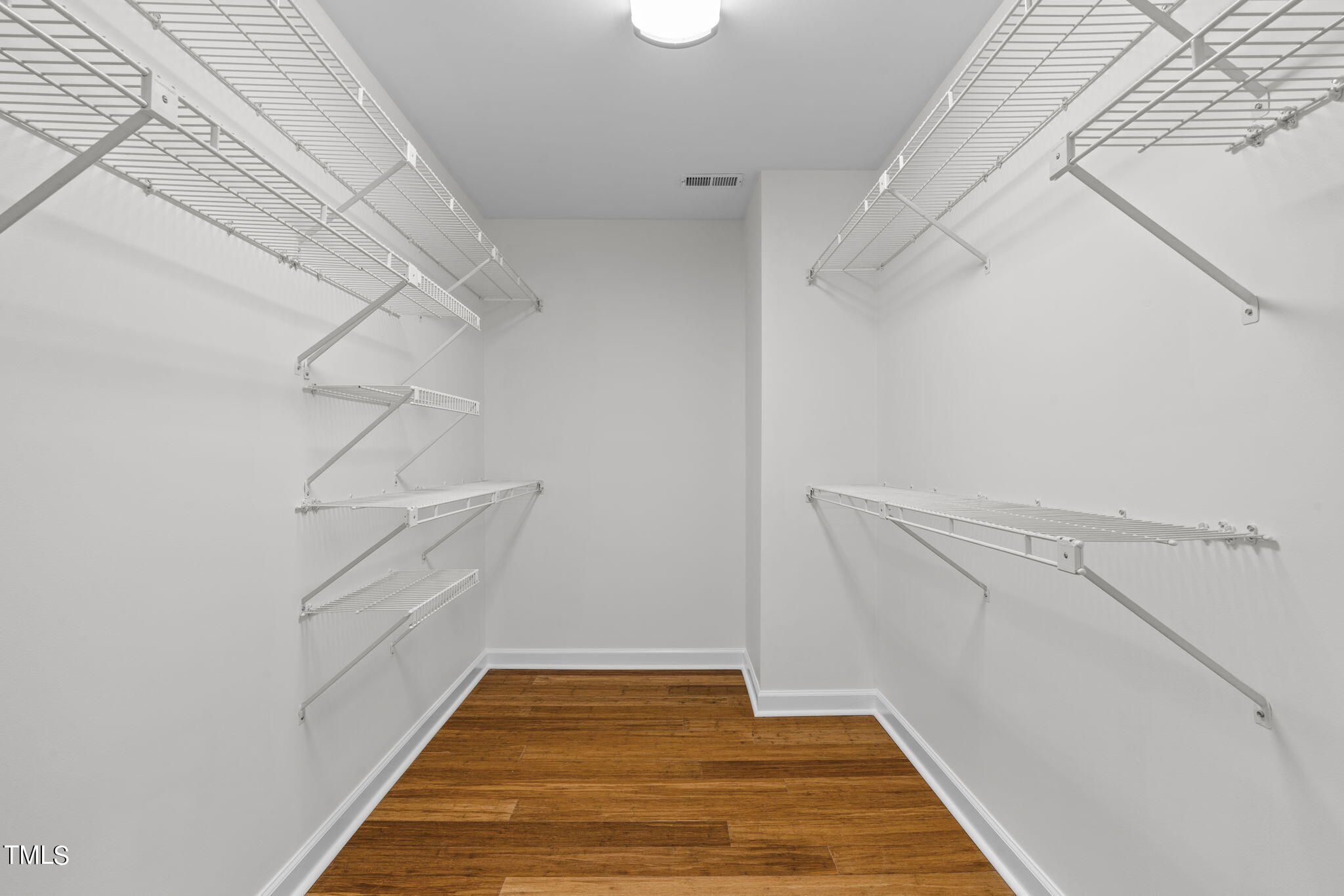 313 King George Loop