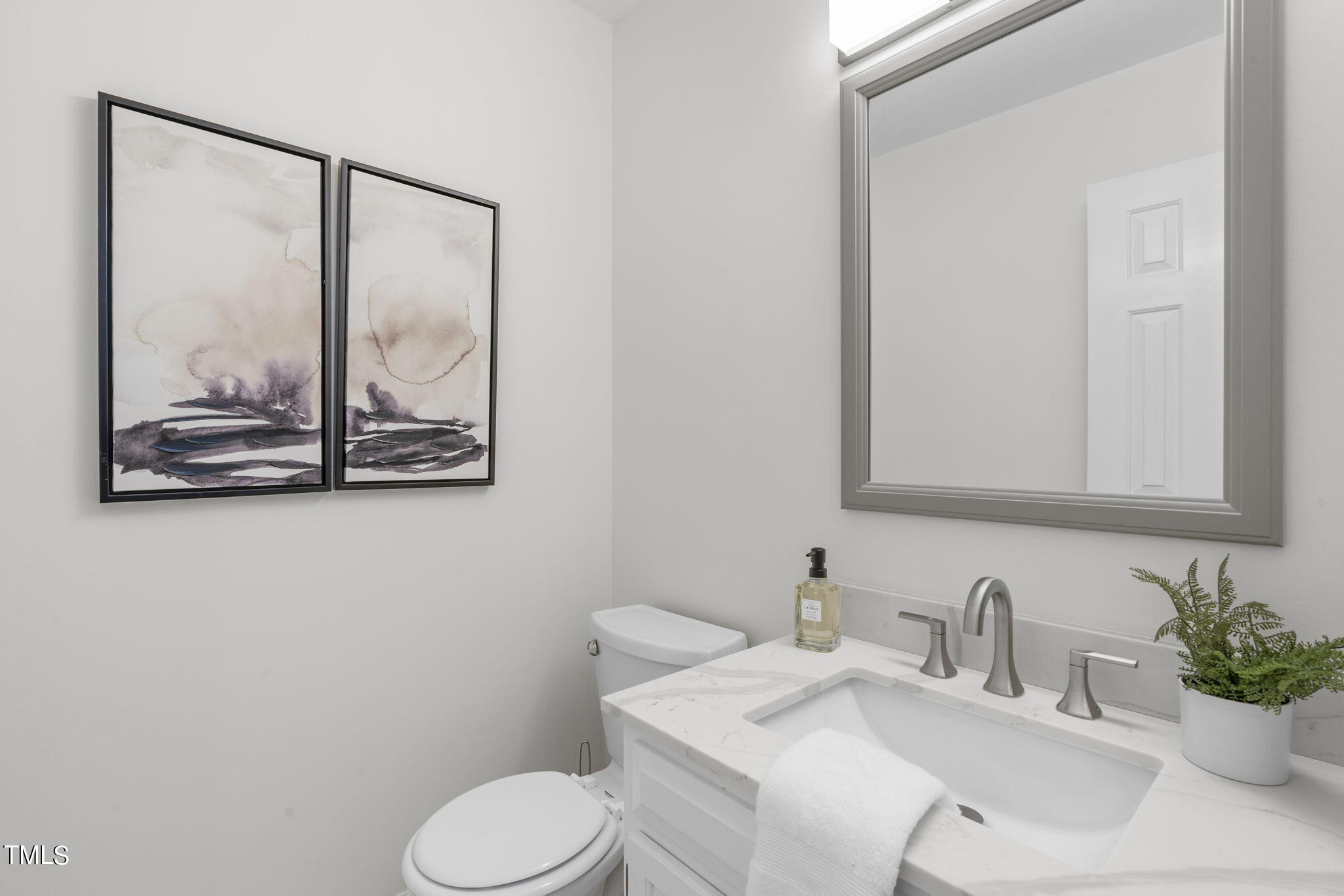 313 King George Loop