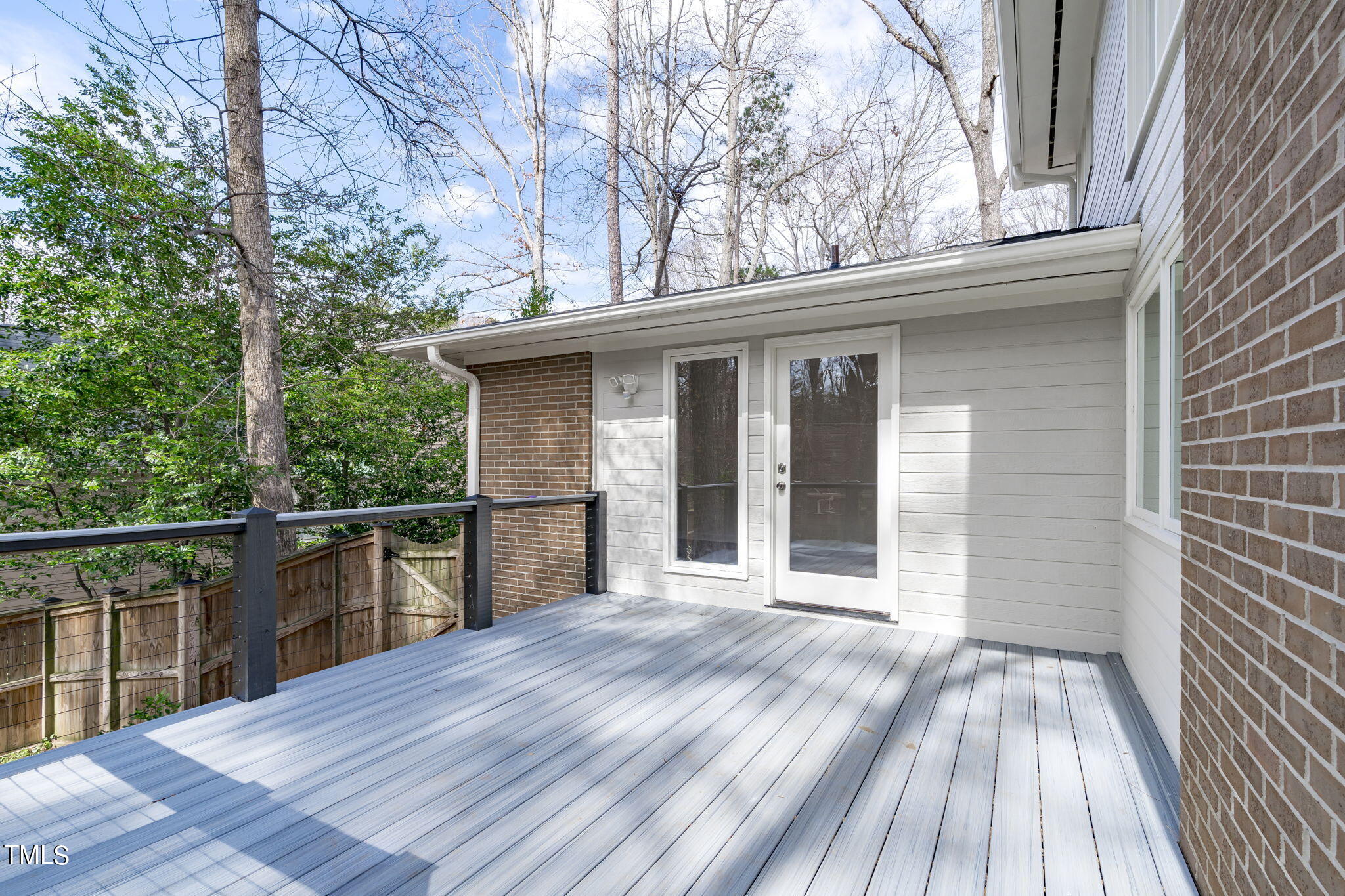 313 King George Loop