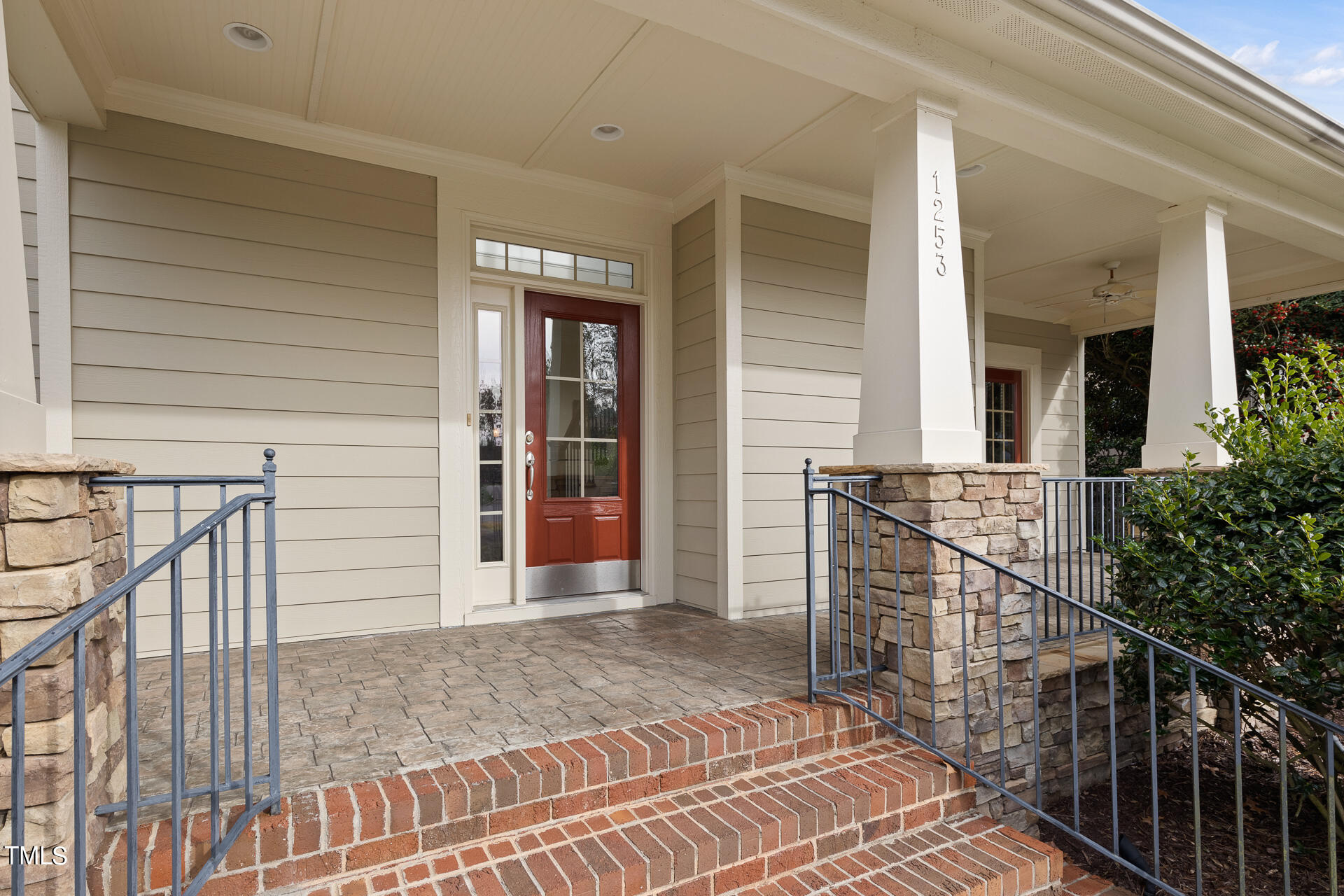 1253 Great Ridge Parkway