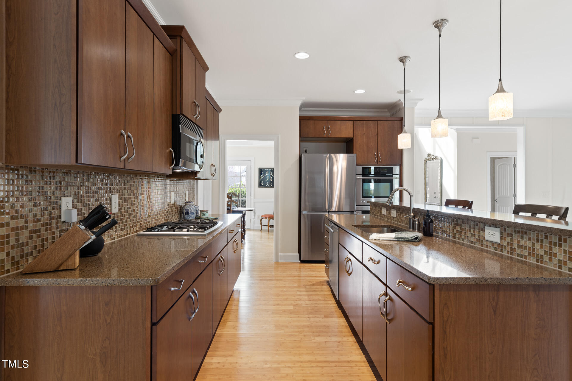 1253 Great Ridge Parkway