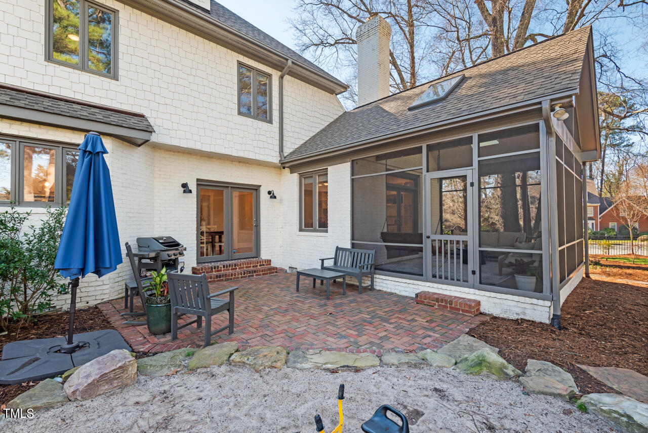 2 Worcester Place