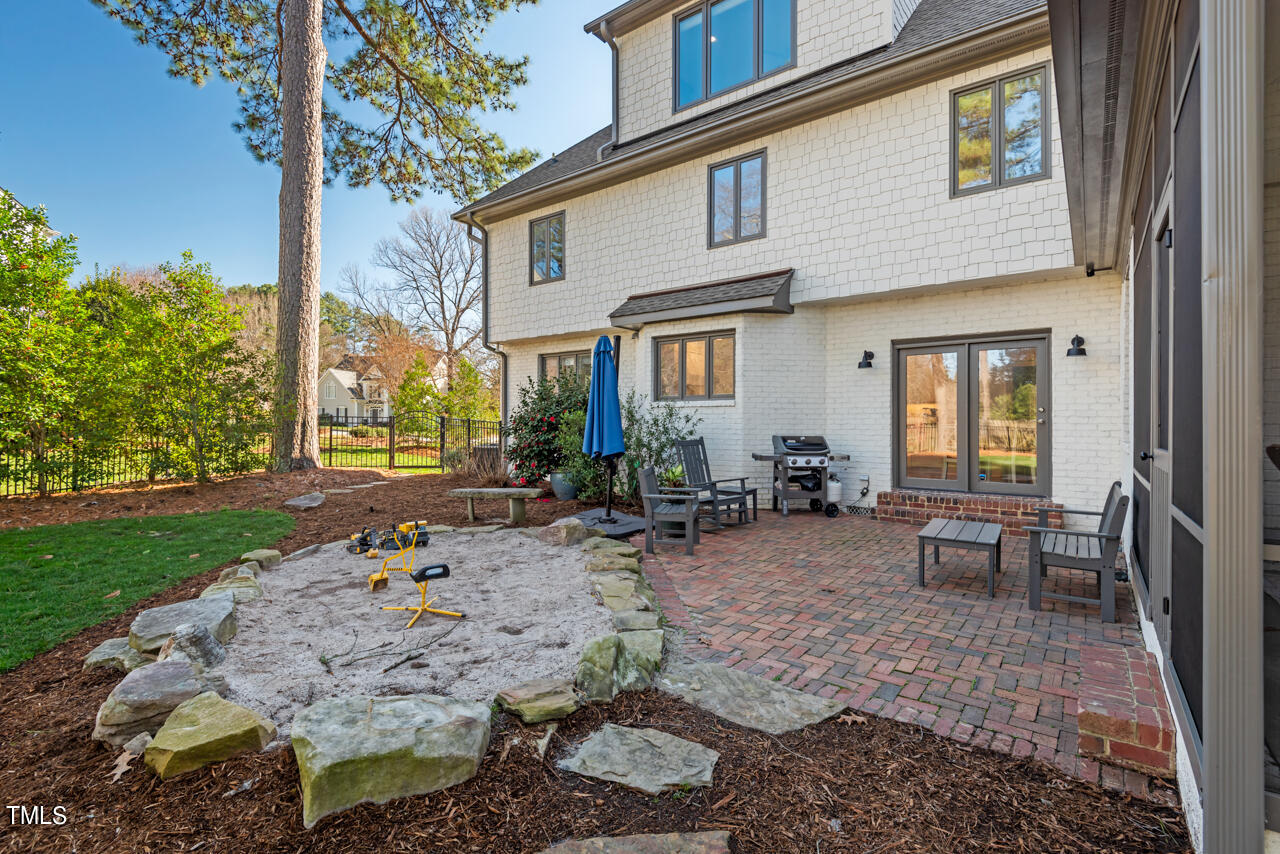 2 Worcester Place
