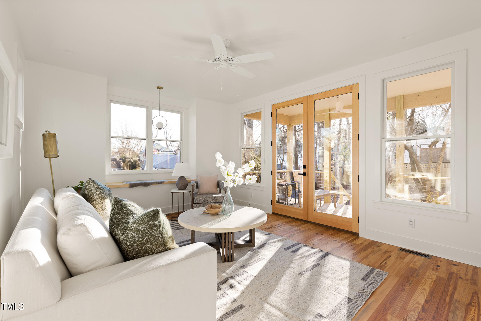 208b E Trinity Avenue