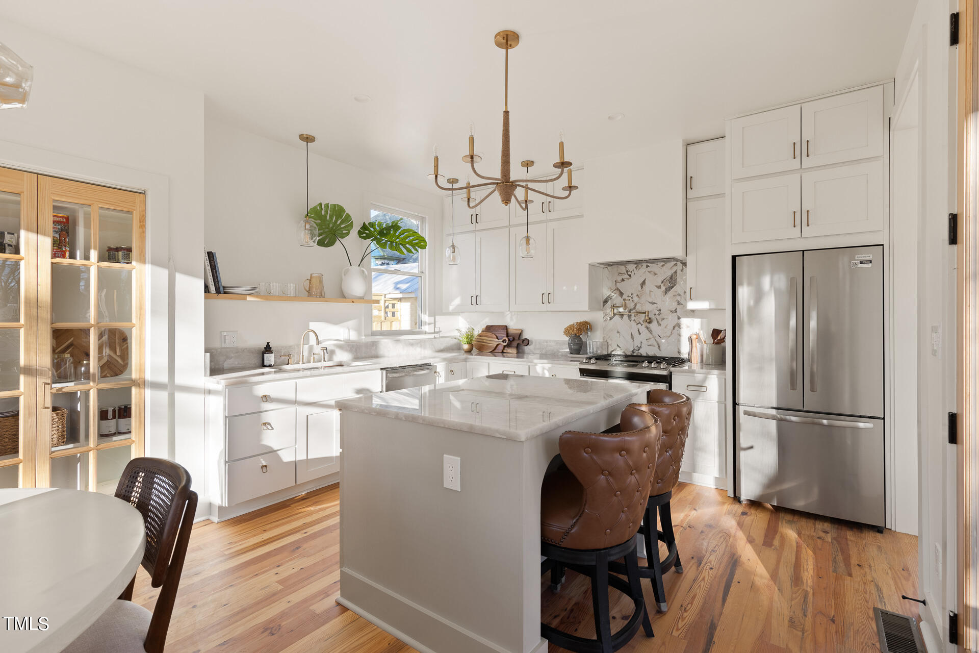 208b E Trinity Avenue