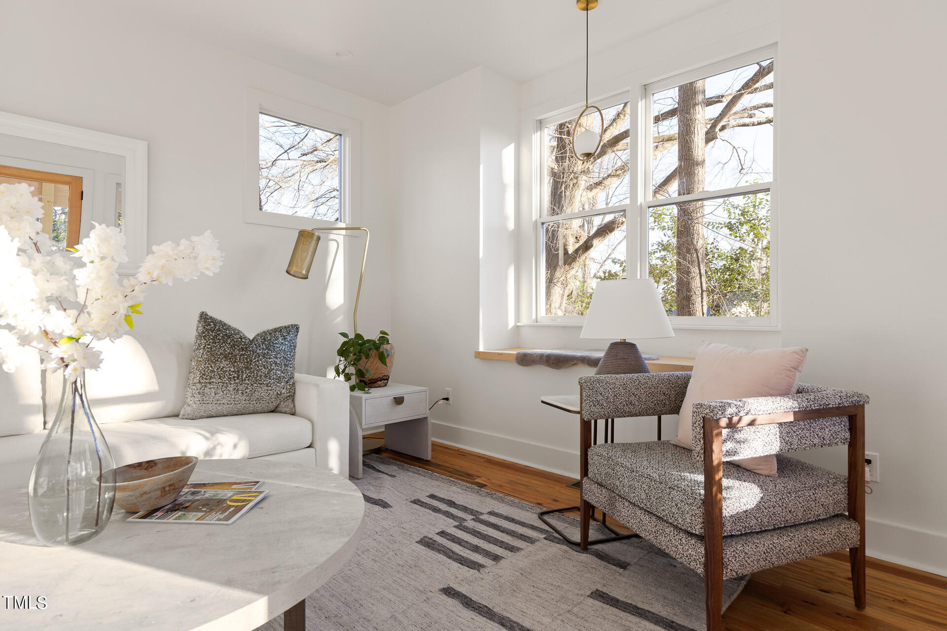 208b E Trinity Avenue