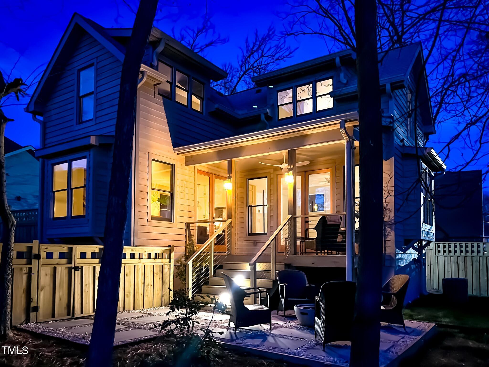 208b E Trinity Avenue