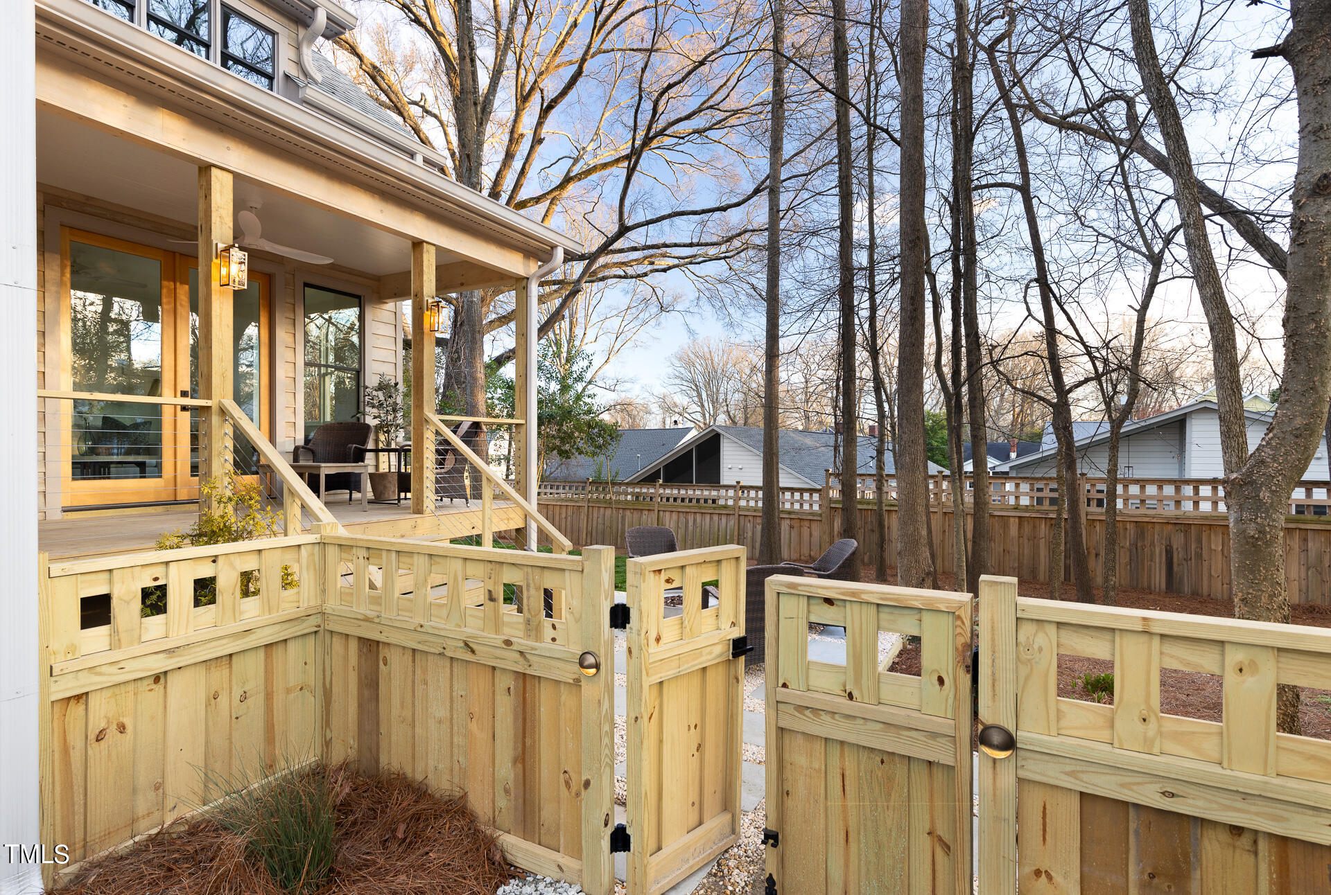 208b E Trinity Avenue