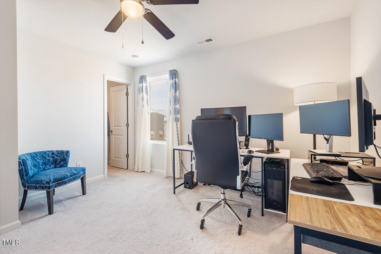 5943 Illuminate Avenue