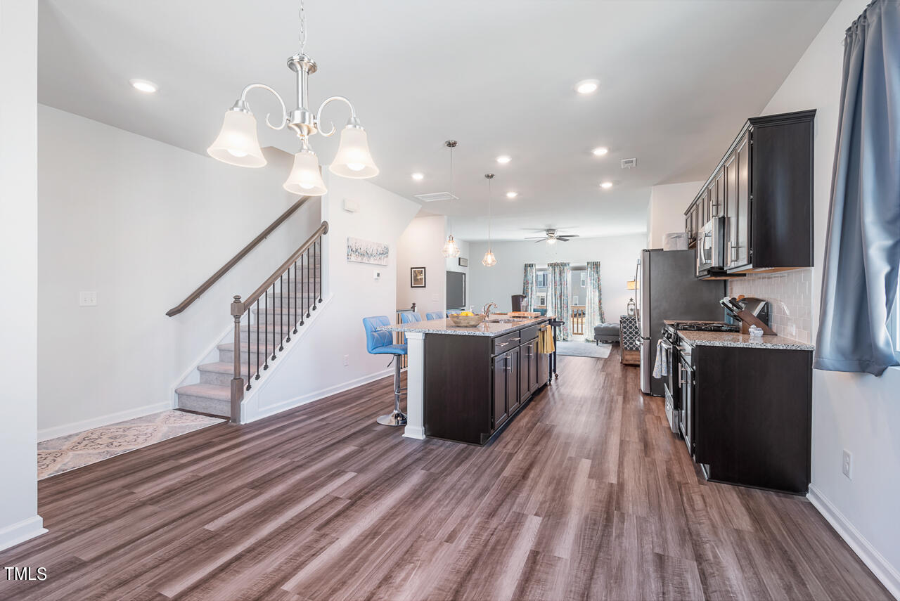 5943 Illuminate Avenue