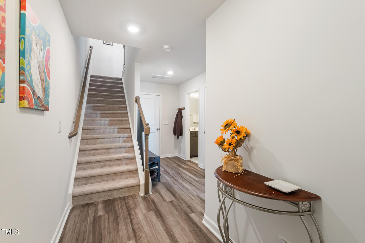 5943 Illuminate Avenue