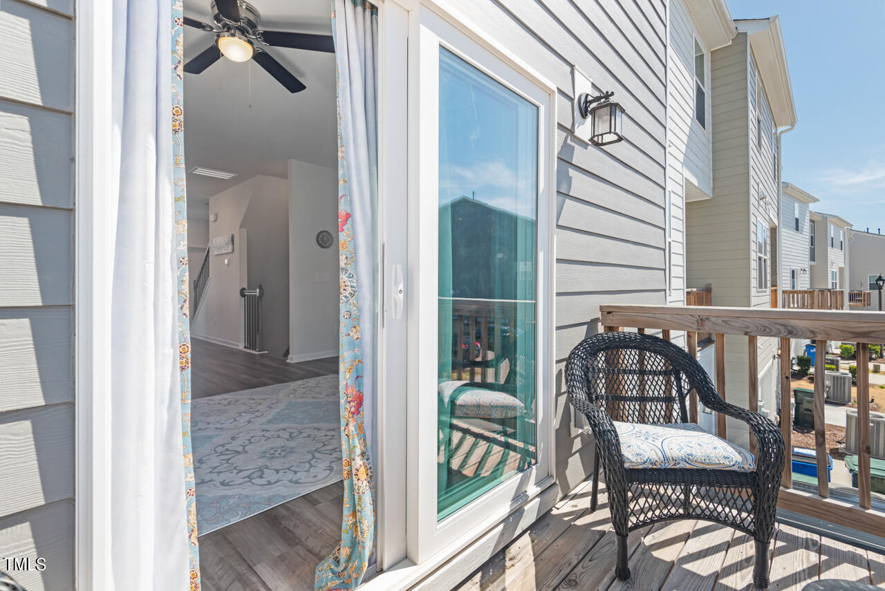 5943 Illuminate Avenue