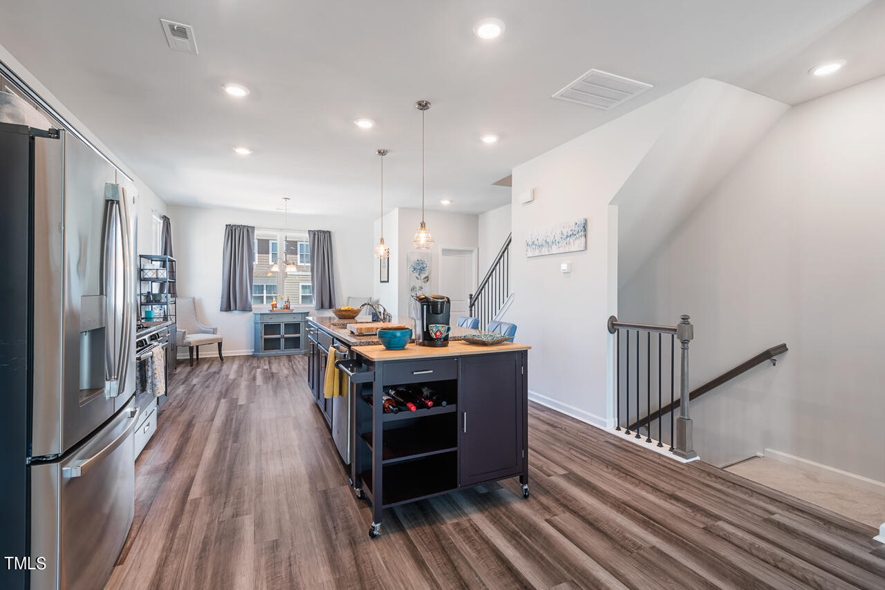 5943 Illuminate Avenue