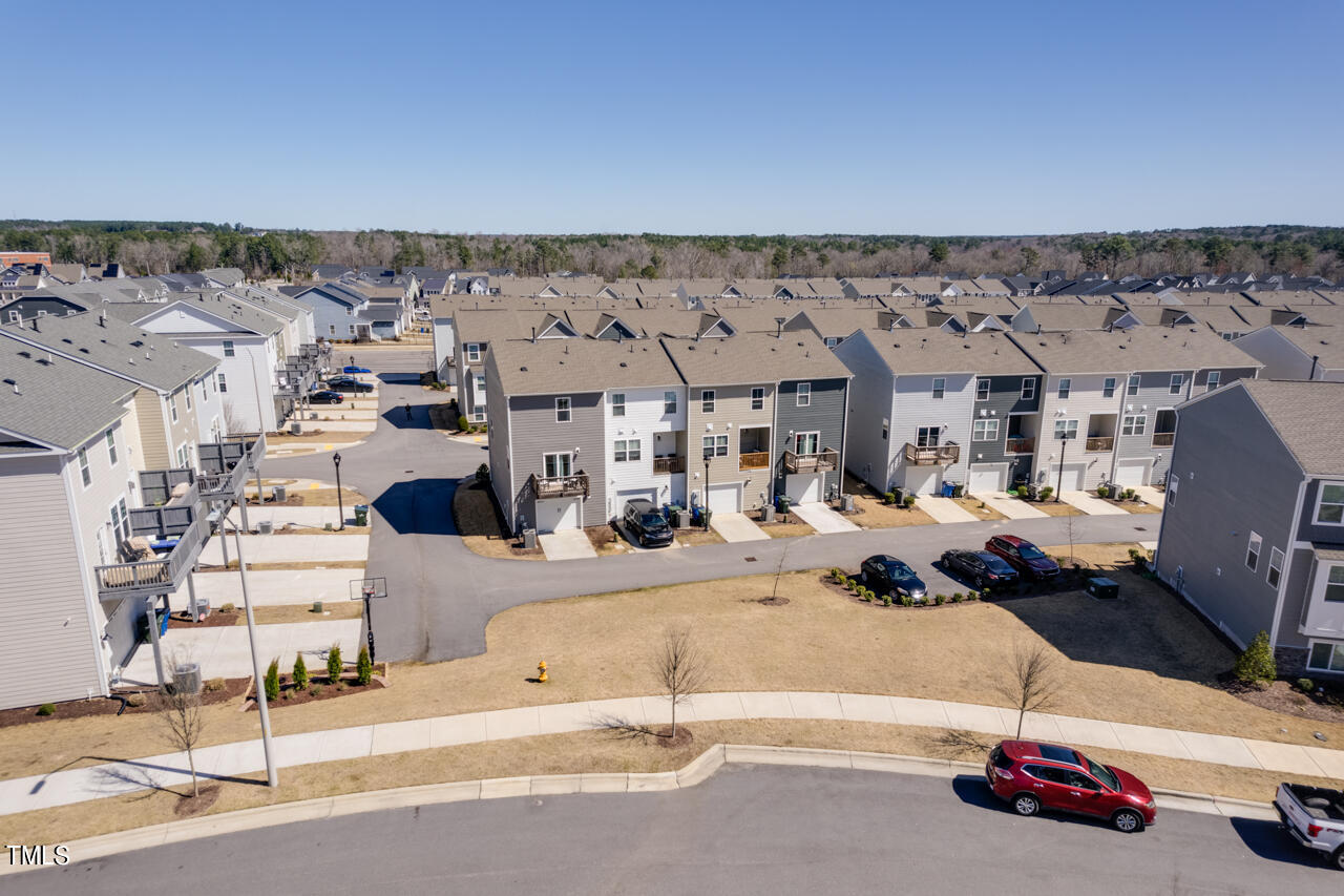 5943 Illuminate Avenue