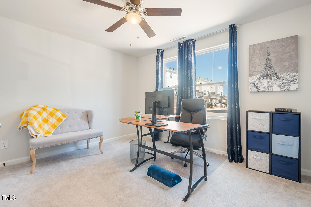 5943 Illuminate Avenue