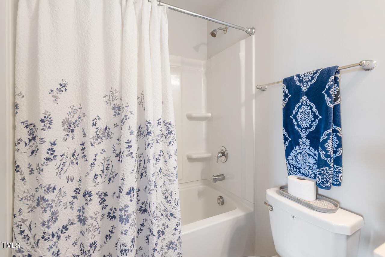 5943 Illuminate Avenue