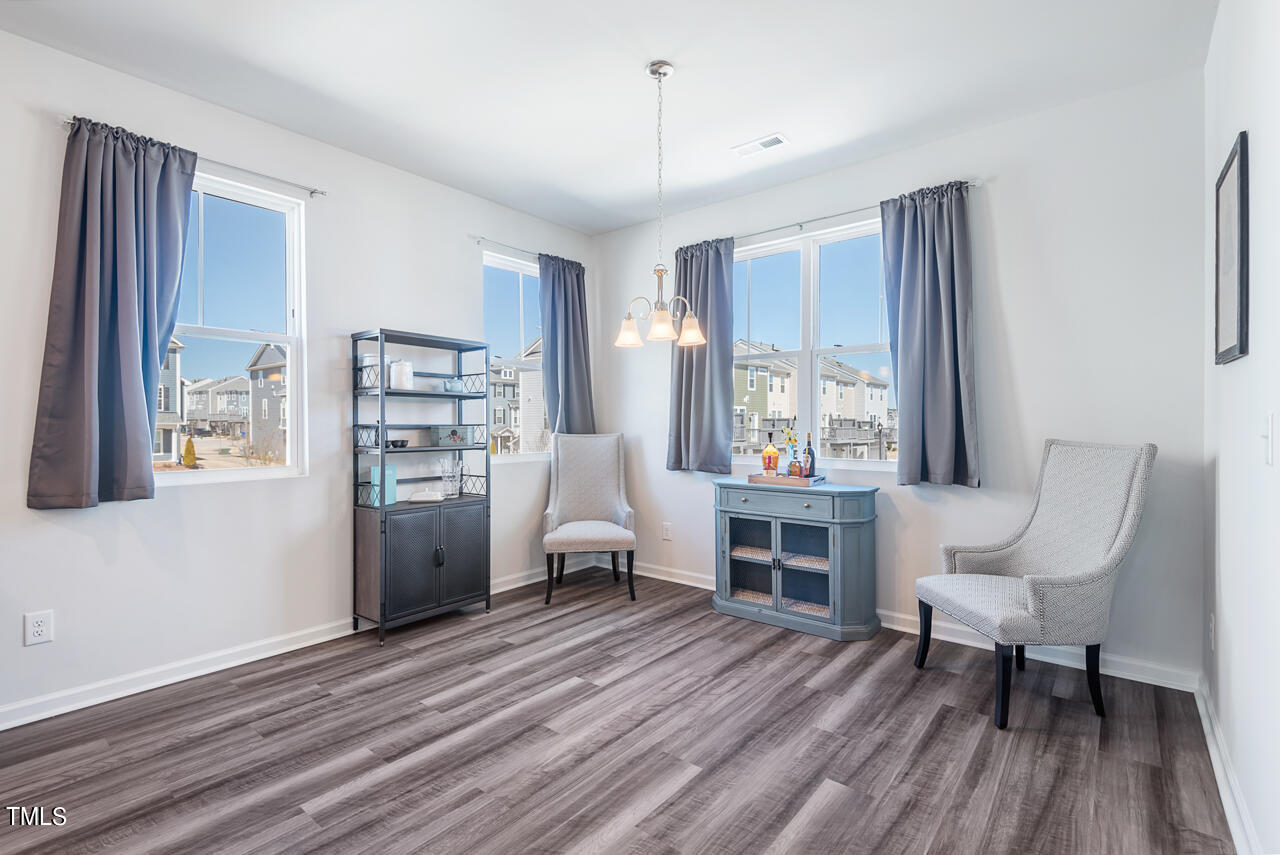 5943 Illuminate Avenue