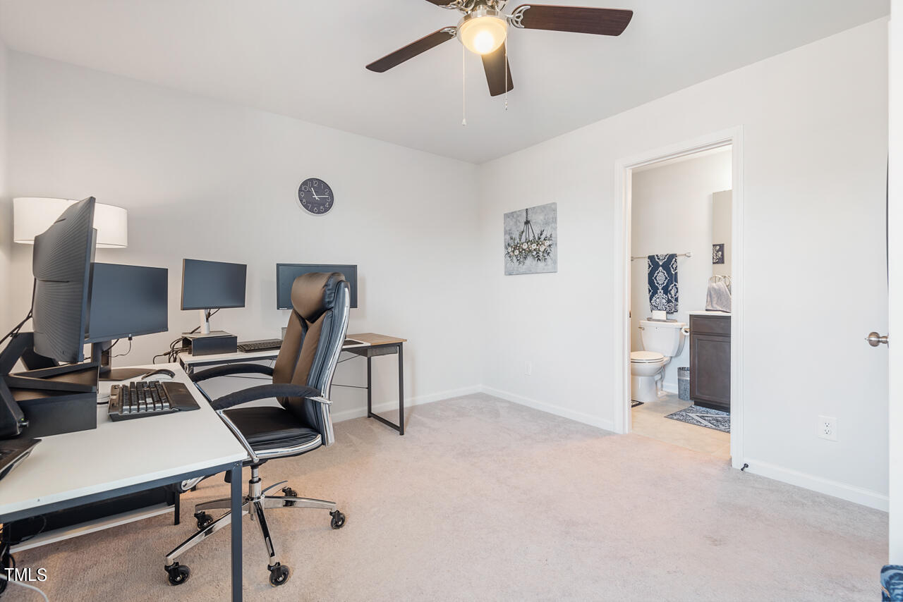 5943 Illuminate Avenue