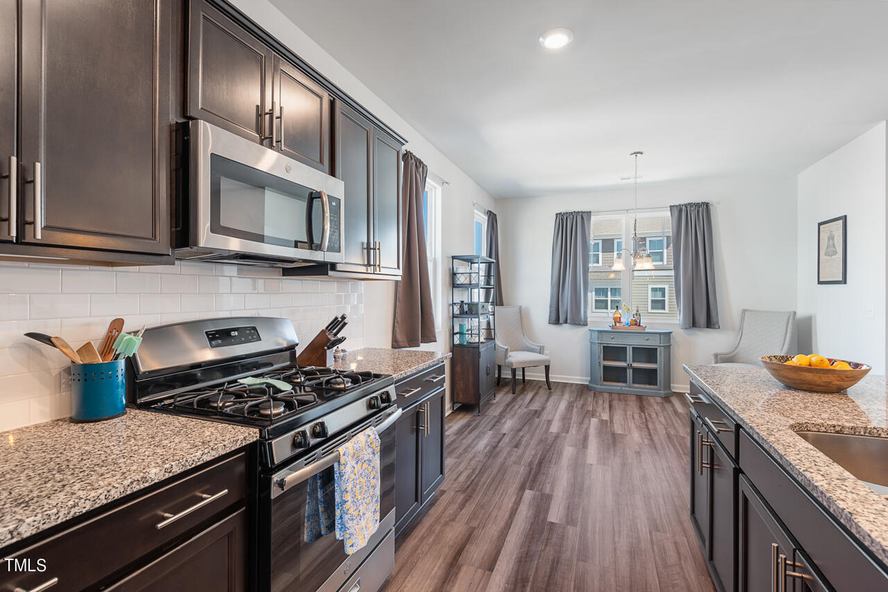 5943 Illuminate Avenue