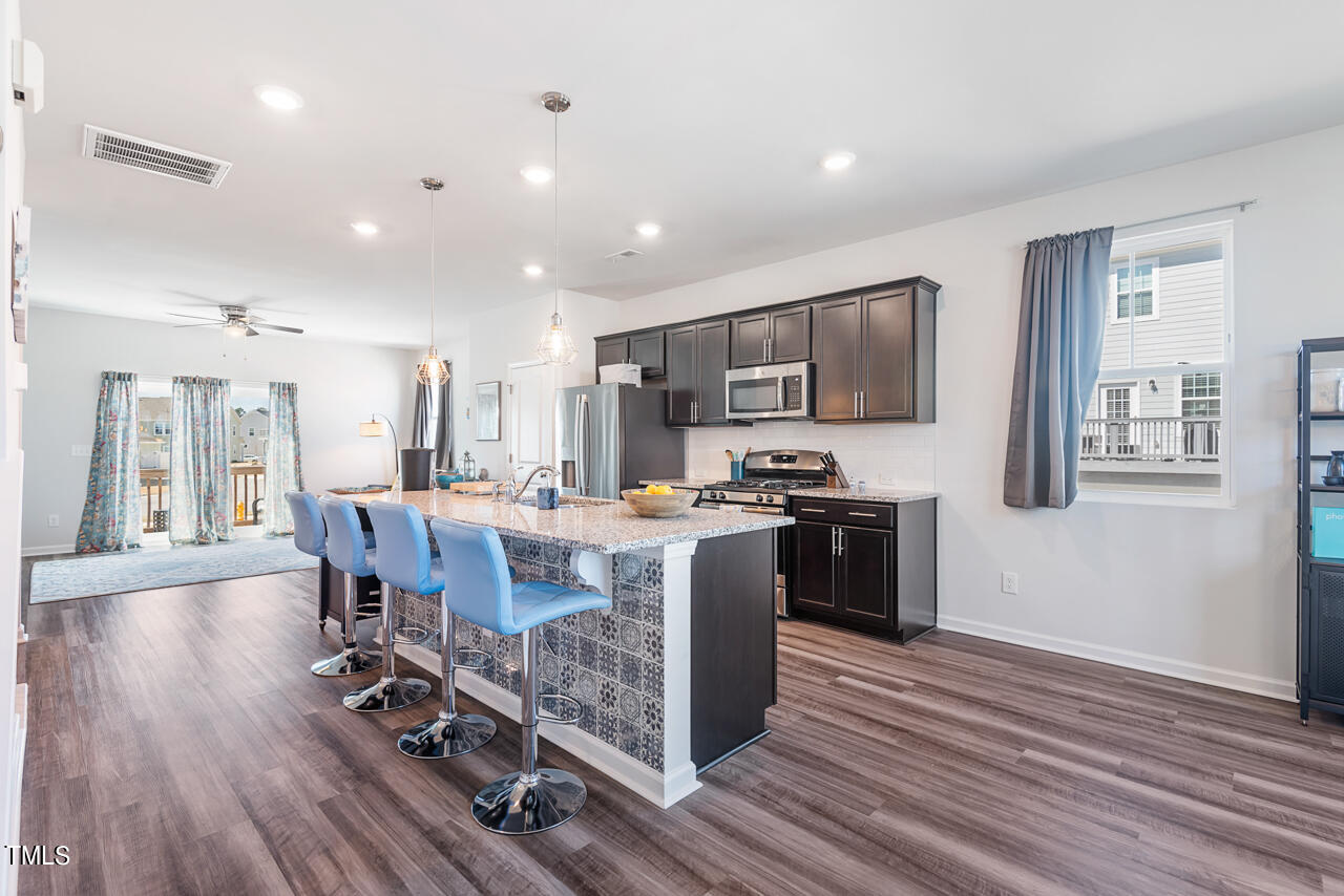 5943 Illuminate Avenue