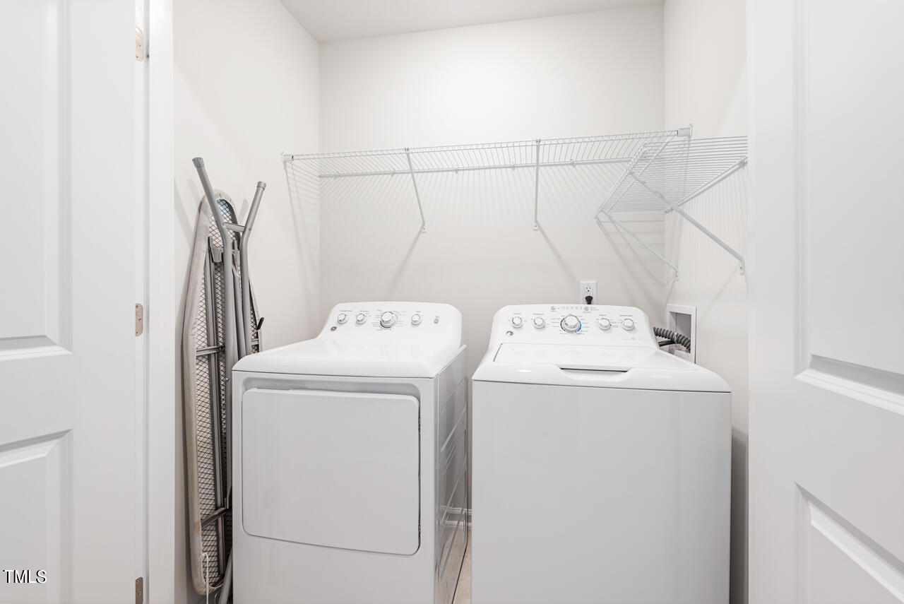 5943 Illuminate Avenue