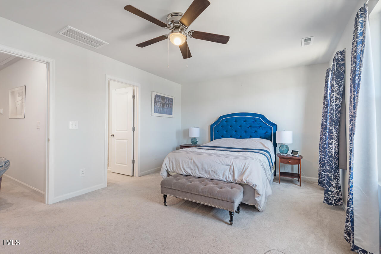 5943 Illuminate Avenue