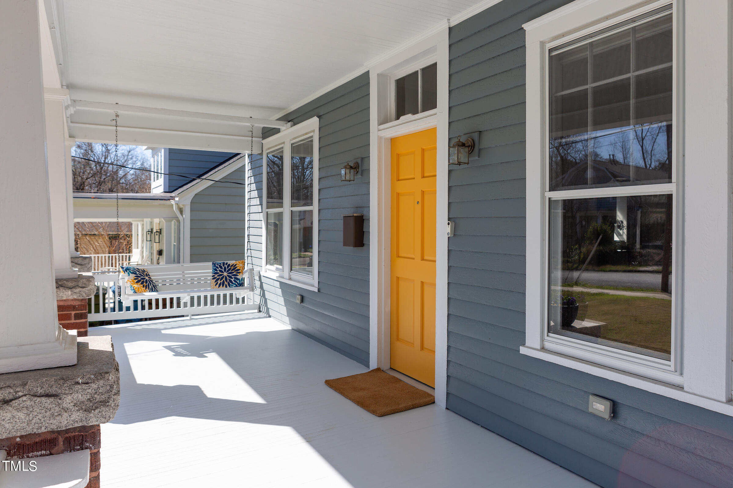 120 W Lynch Street