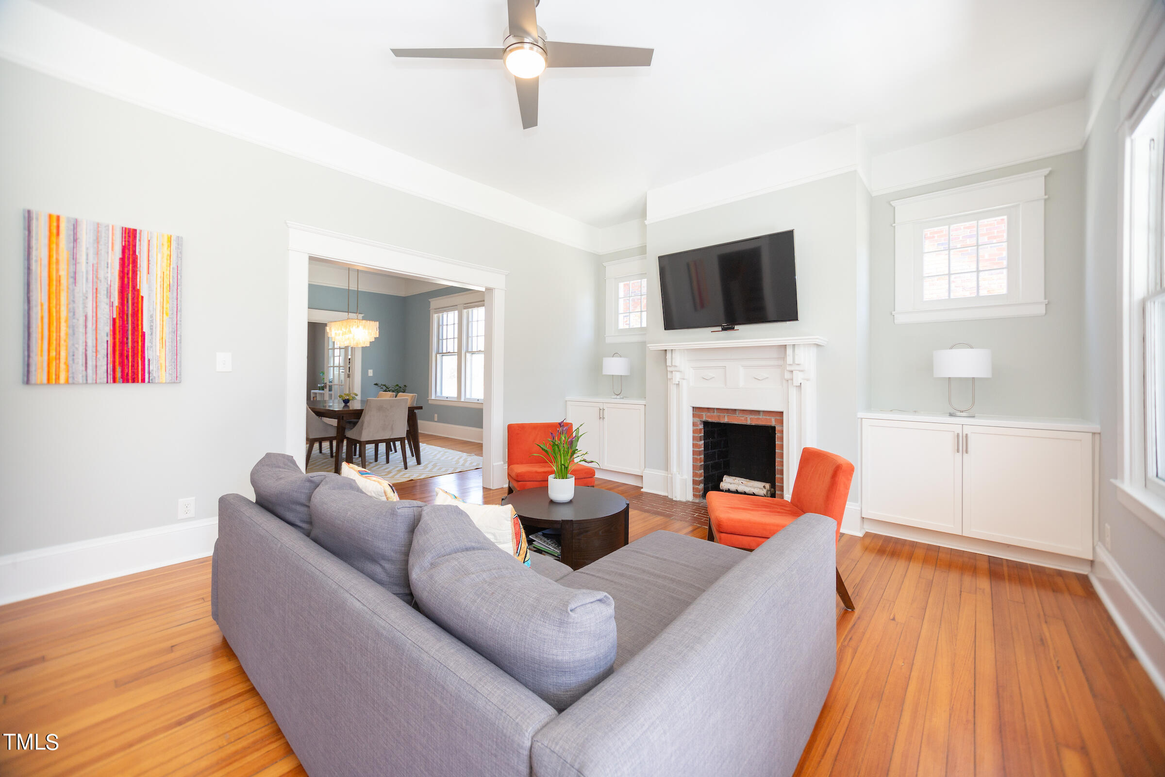 120 W Lynch Street