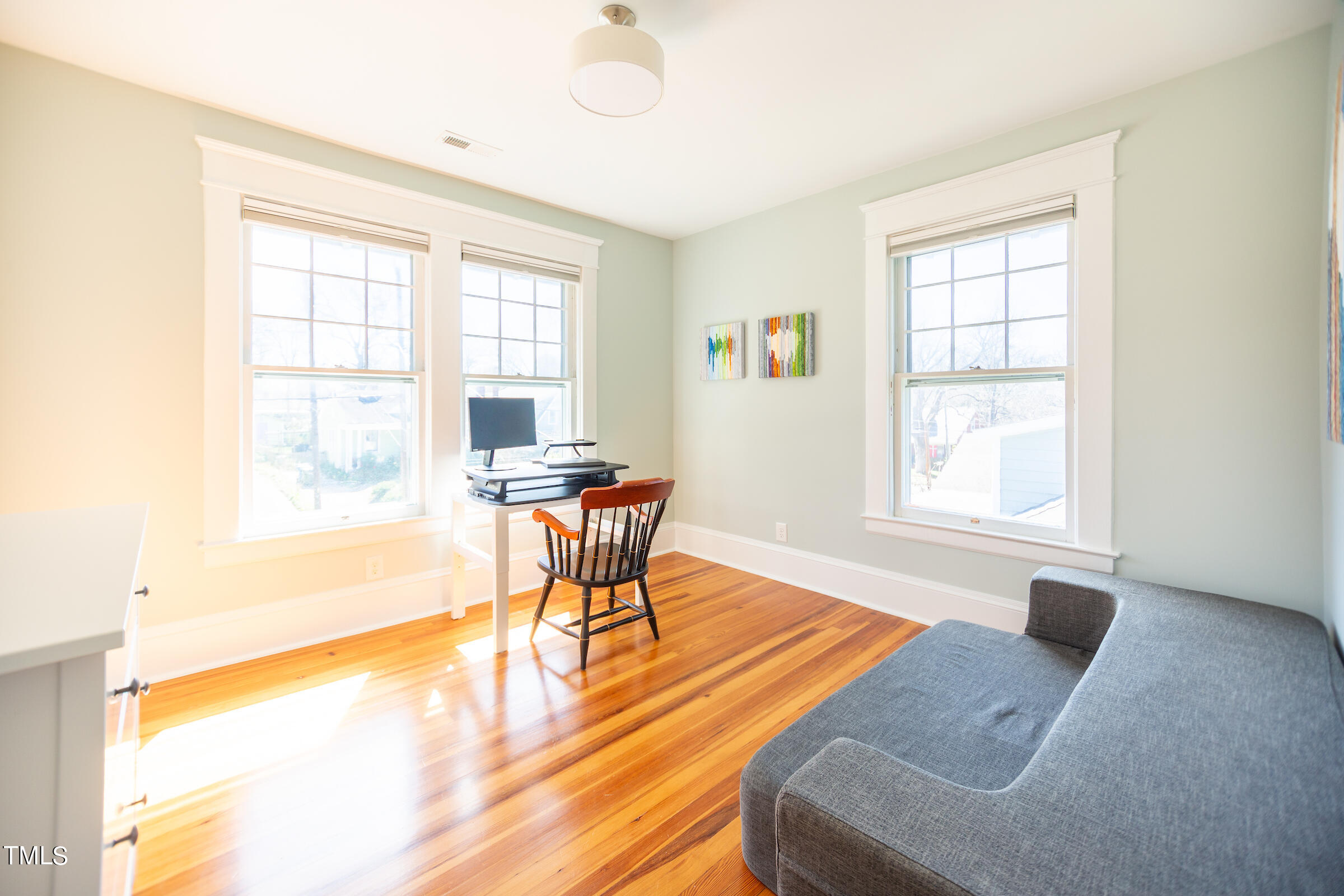 120 W Lynch Street
