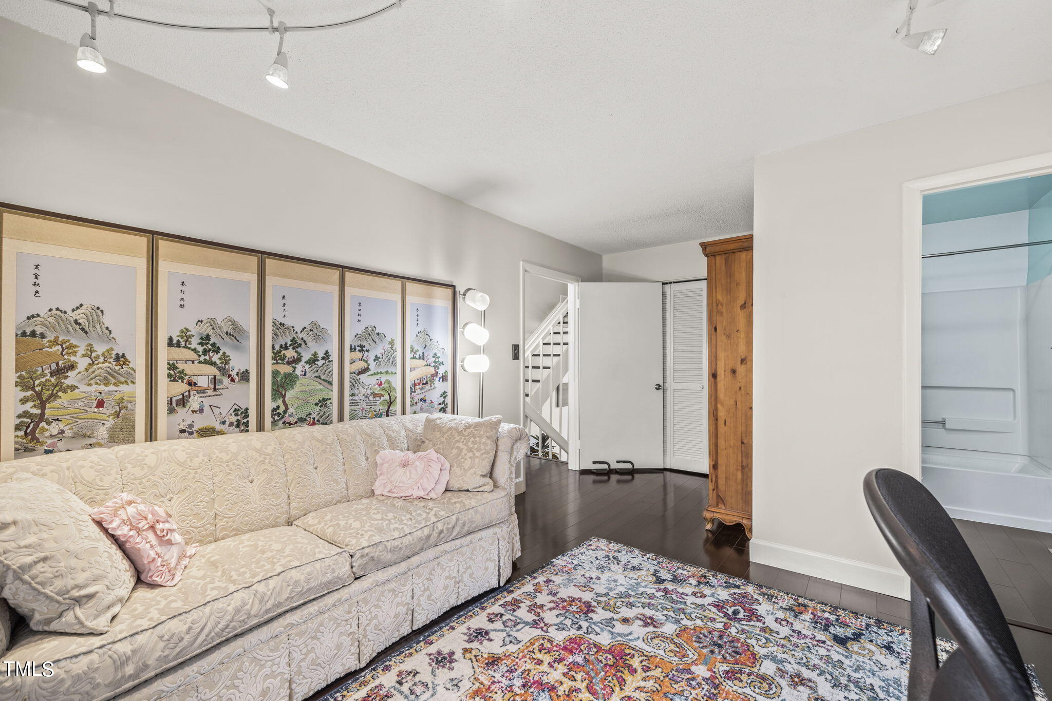 4231-F American Drive