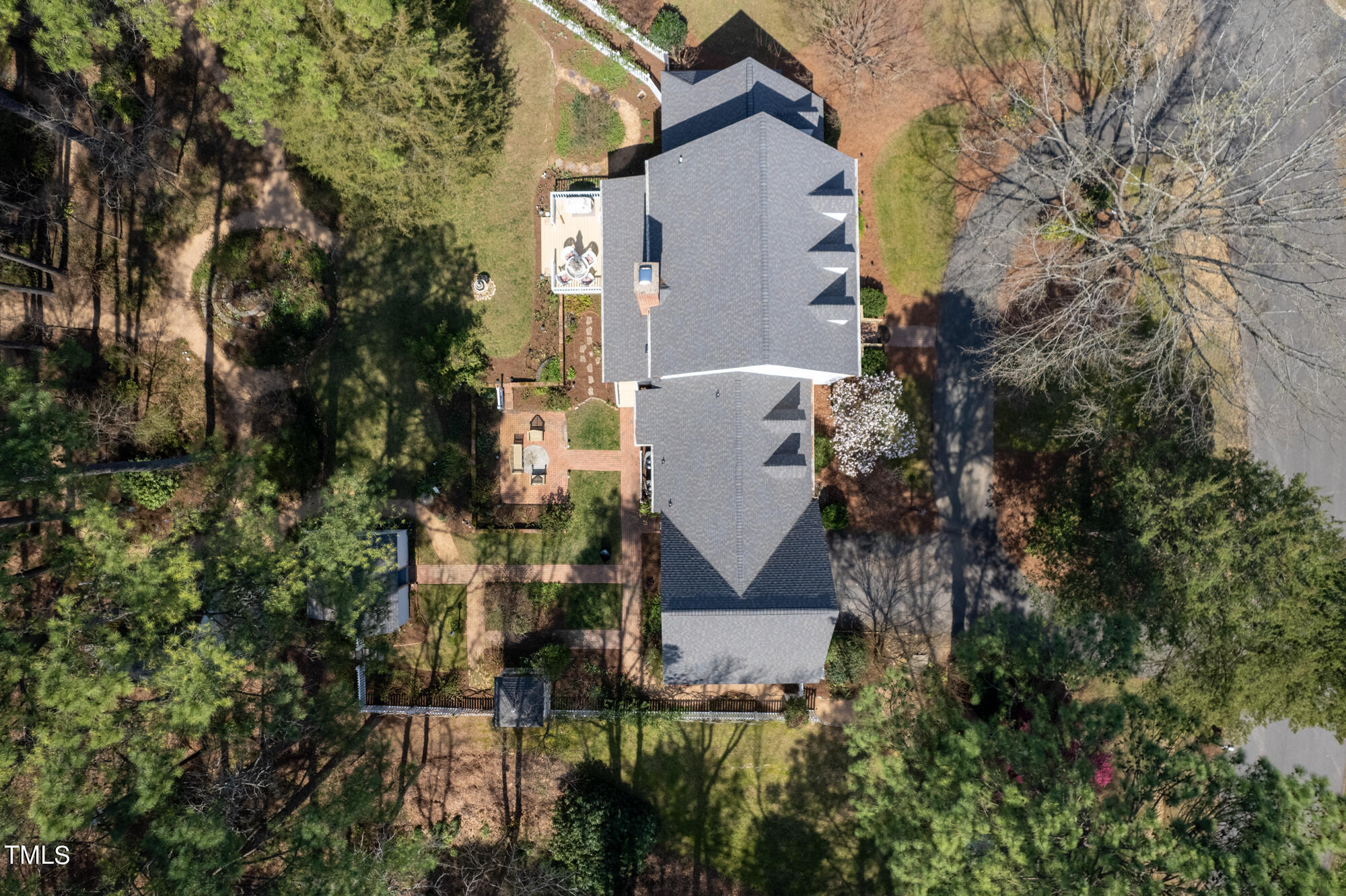 102 Sturbridge Lane