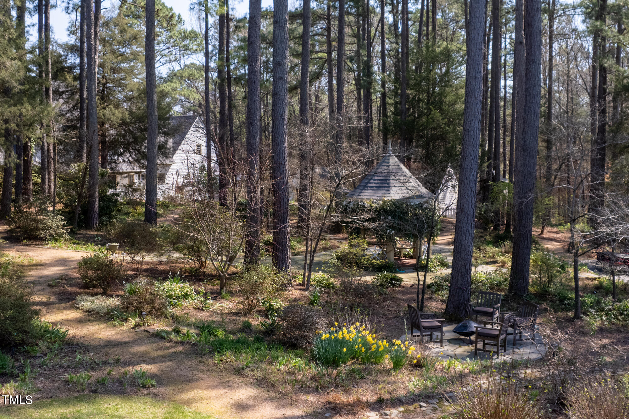 102 Sturbridge Lane