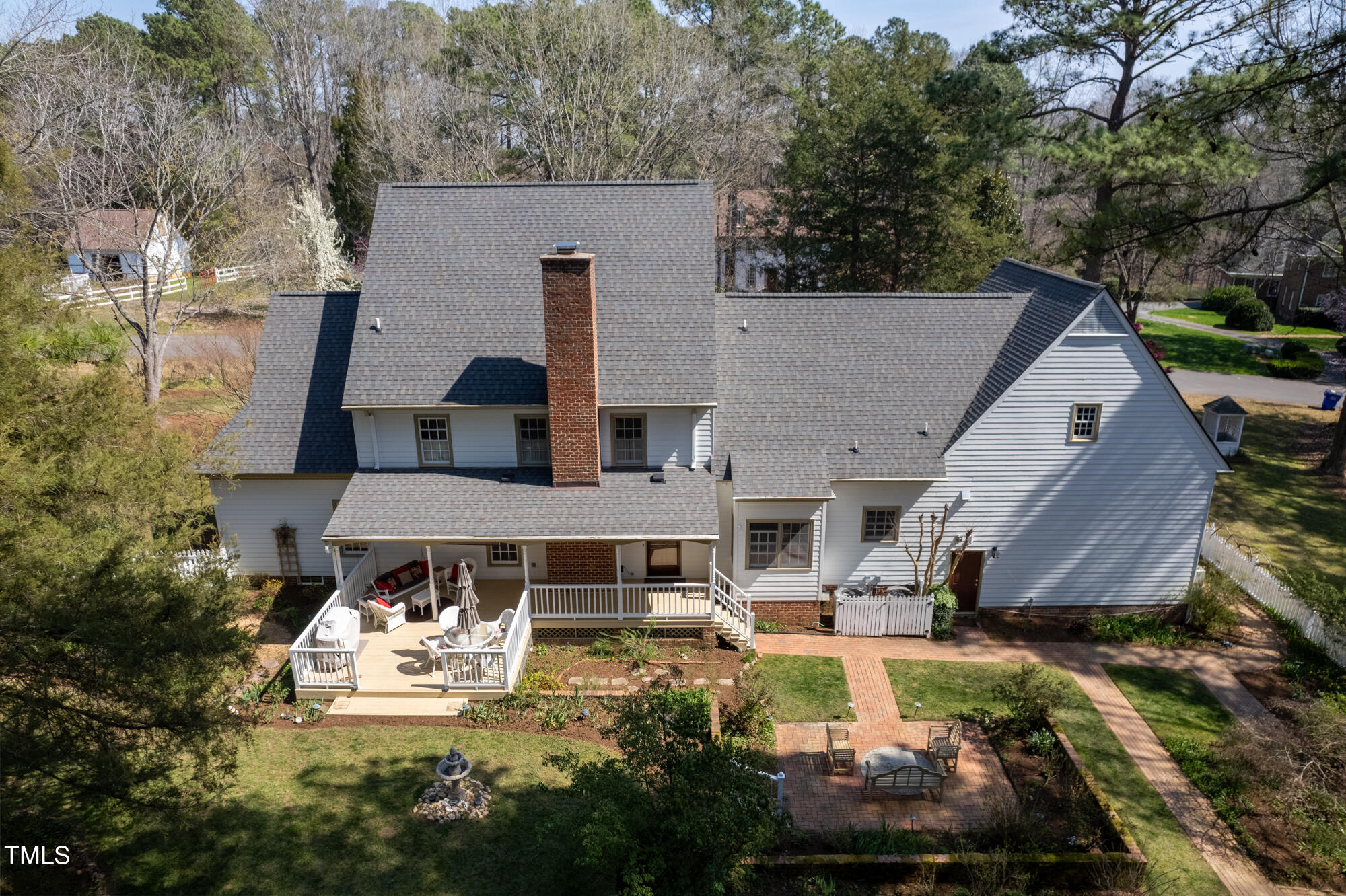 102 Sturbridge Lane