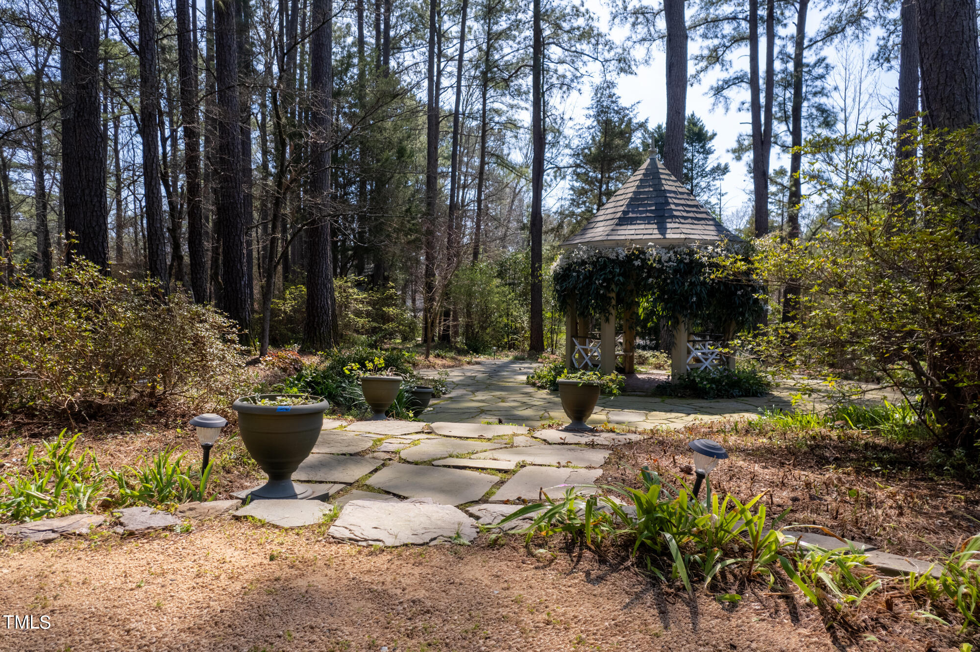 102 Sturbridge Lane