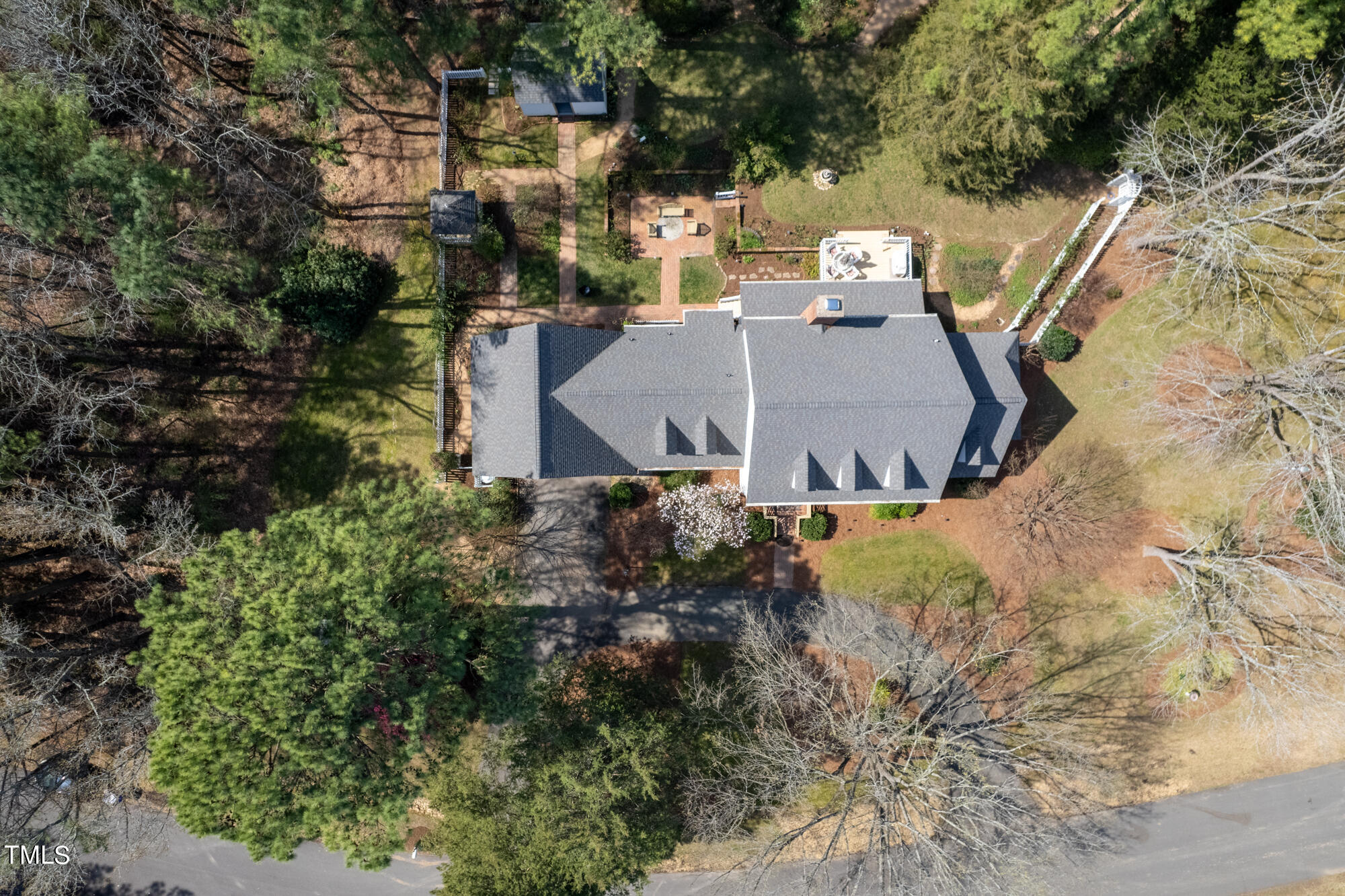 102 Sturbridge Lane