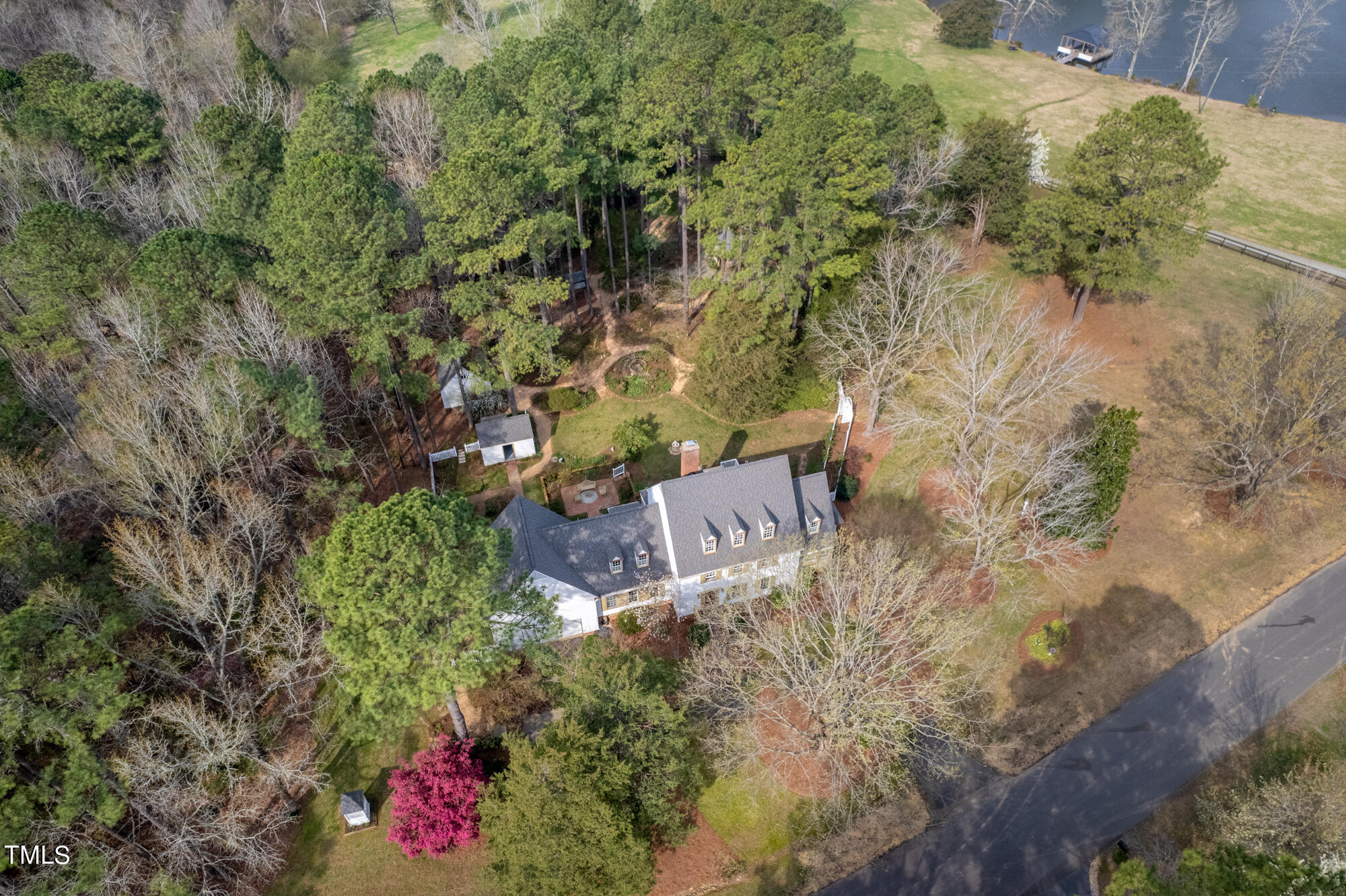 102 Sturbridge Lane