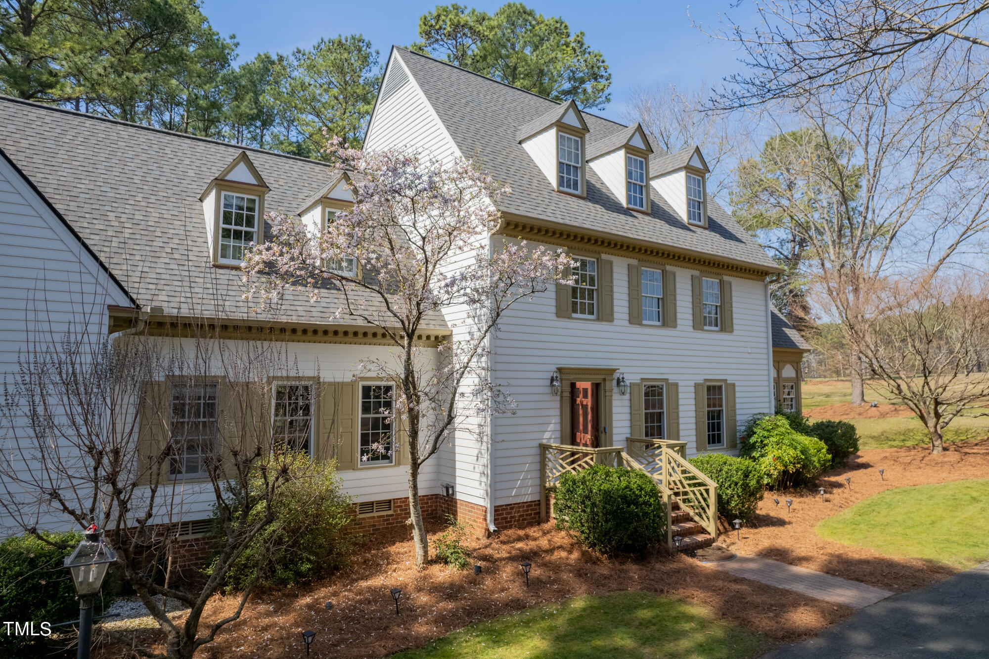 102 Sturbridge Lane