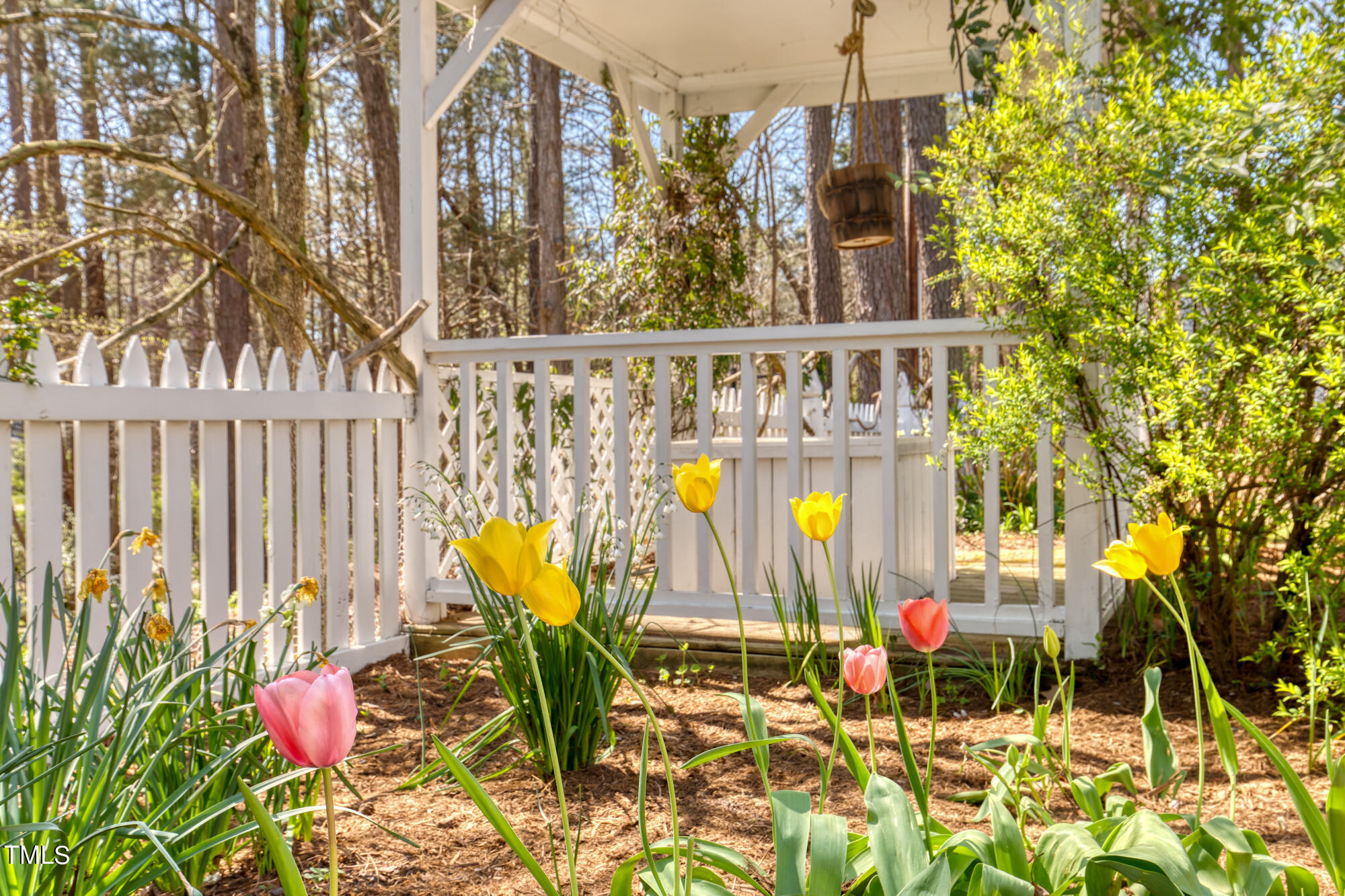 102 Sturbridge Lane