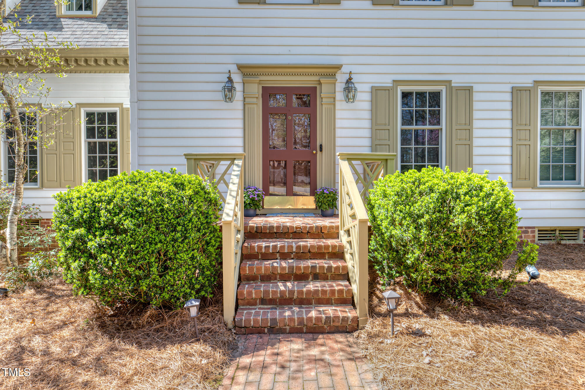 102 Sturbridge Lane