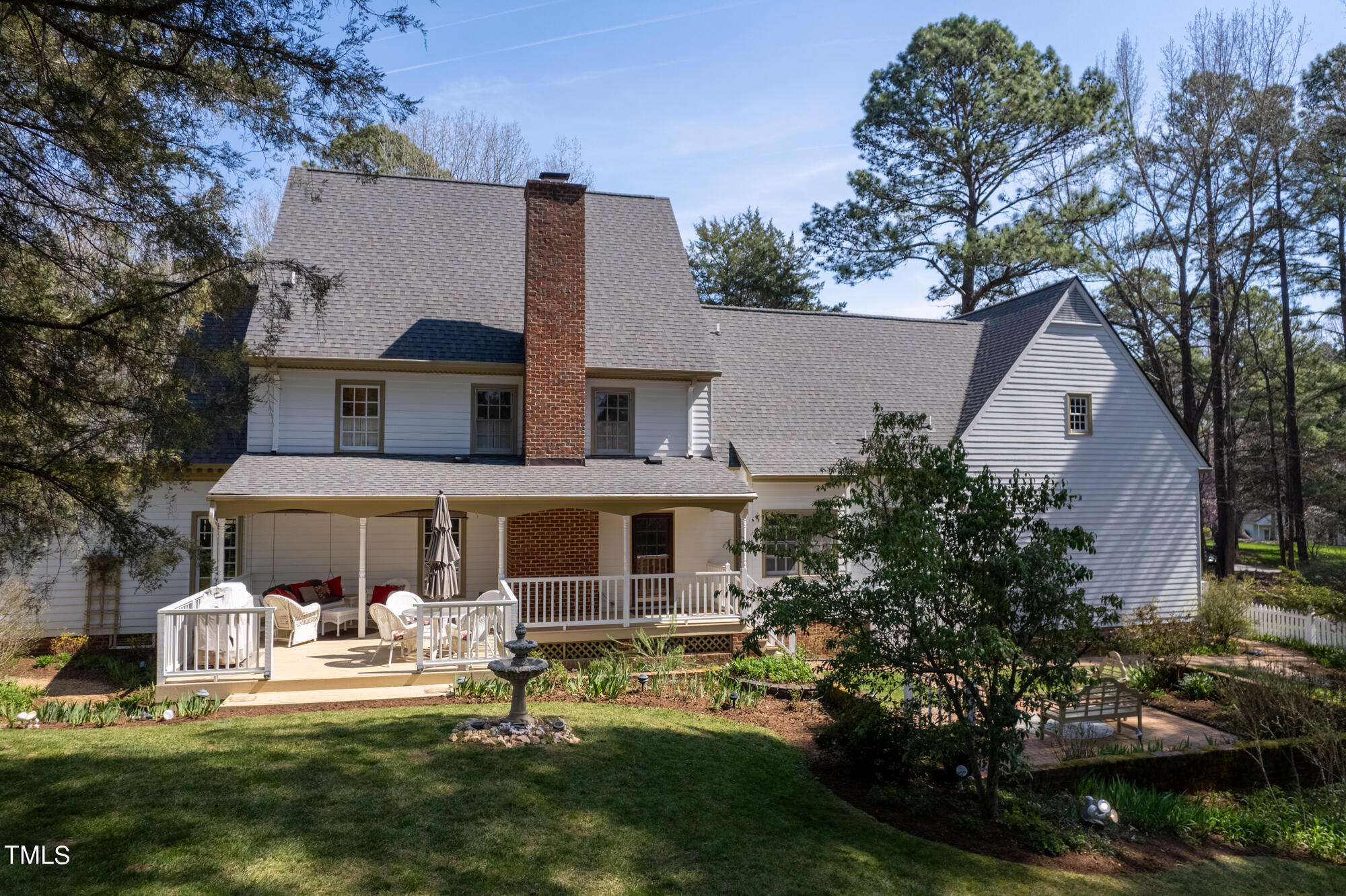 102 Sturbridge Lane