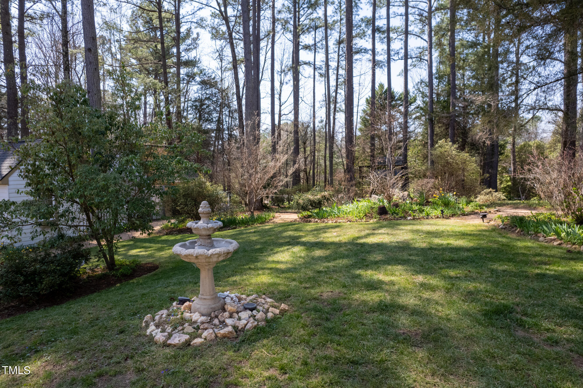 102 Sturbridge Lane