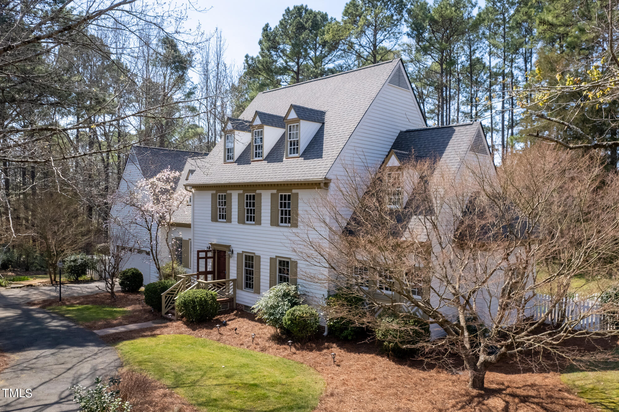 102 Sturbridge Lane