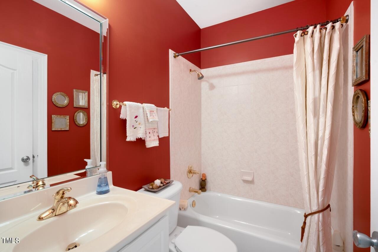 25 Georgetown Woods Drive