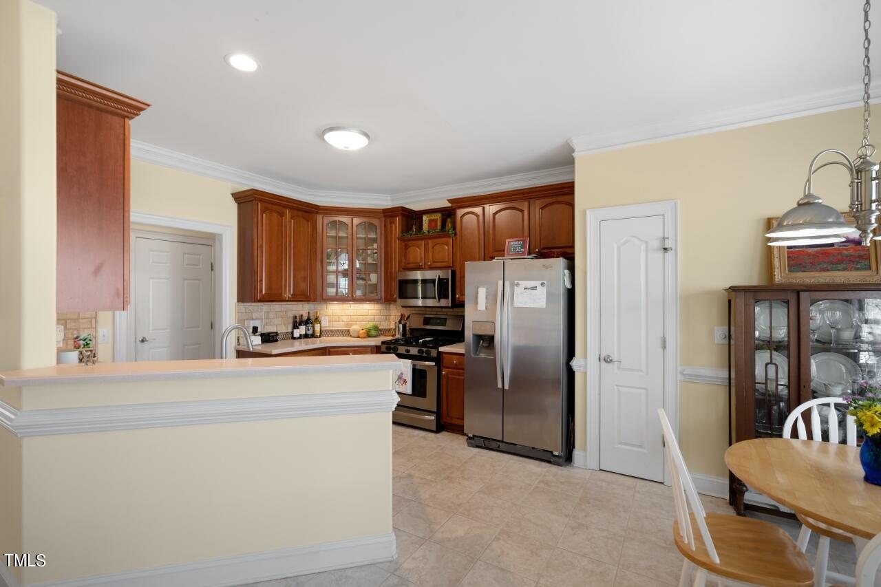 25 Georgetown Woods Drive