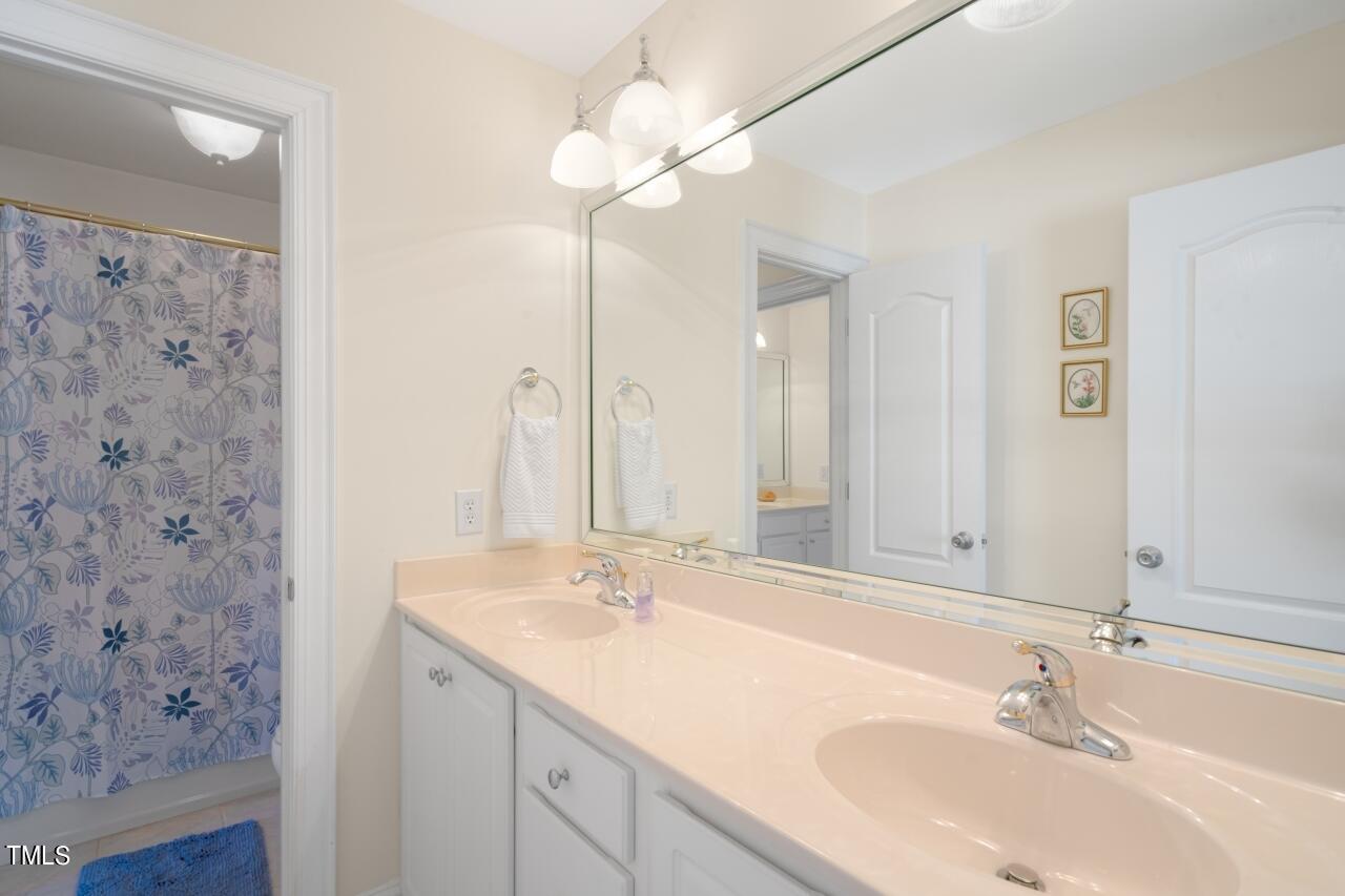 25 Georgetown Woods Drive